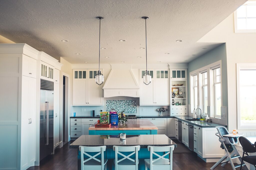 Bright kitchen with island